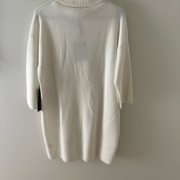 NWT Tuckernuck Pomander Place Vivianne Winter White Dress Size S - Picture 8 of 10